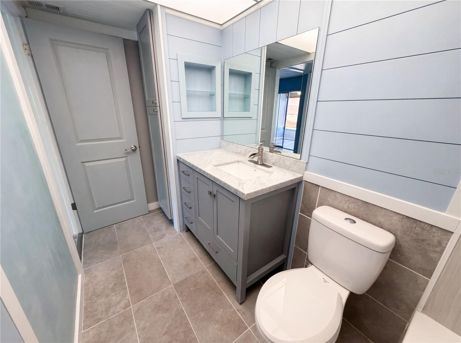 IMPERIAL PARK CONDO - Residential