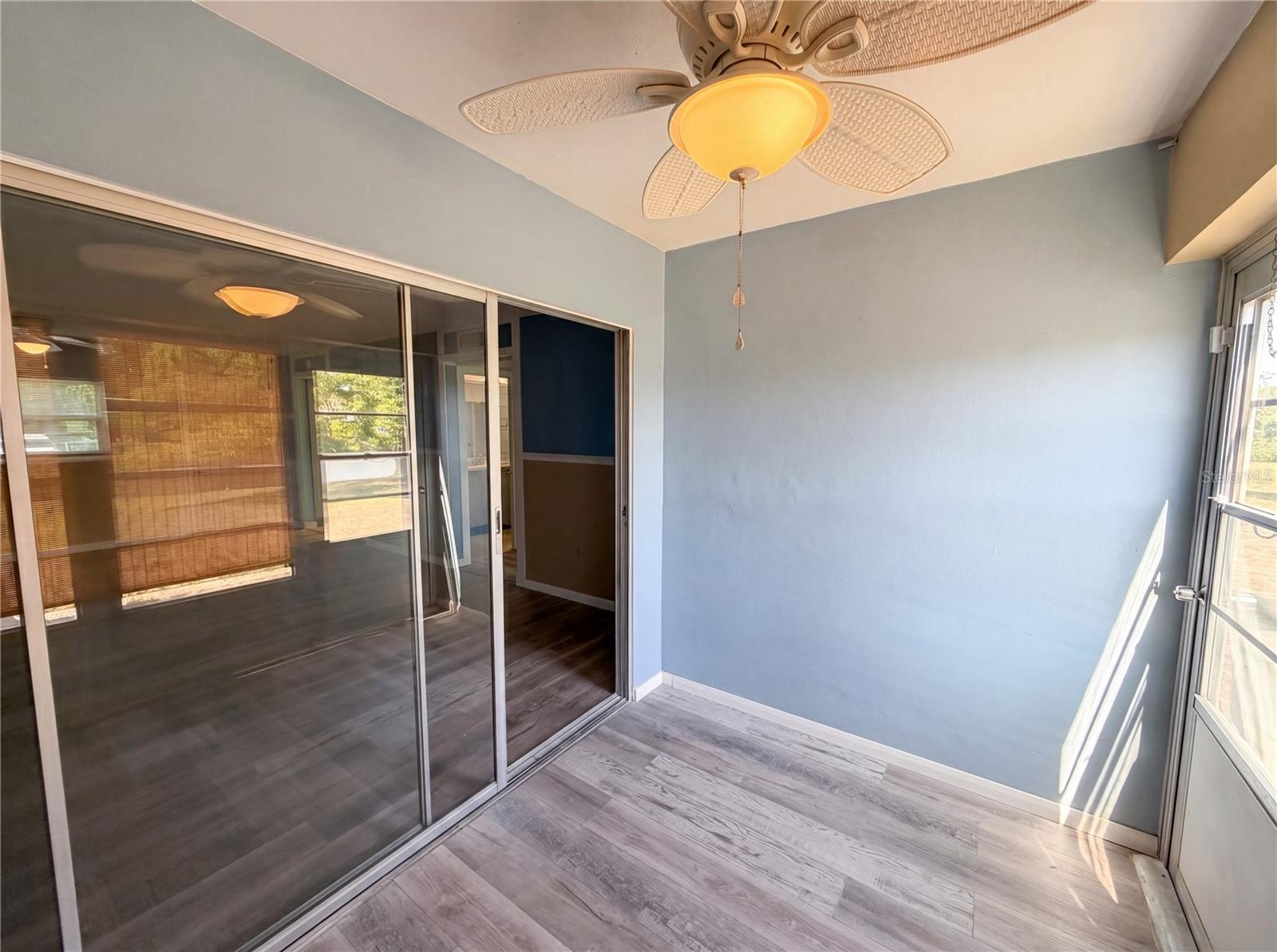 IMPERIAL PARK CONDO - Residential