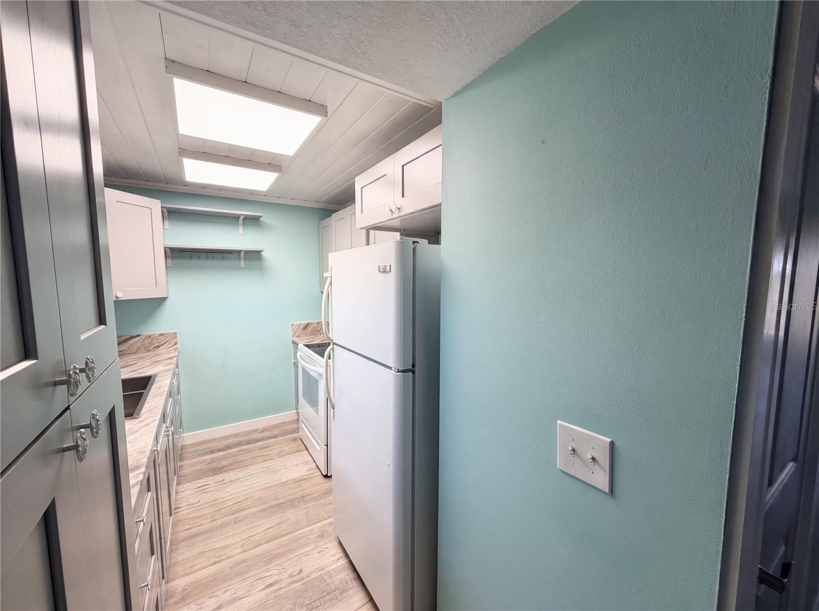IMPERIAL PARK CONDO - Residential