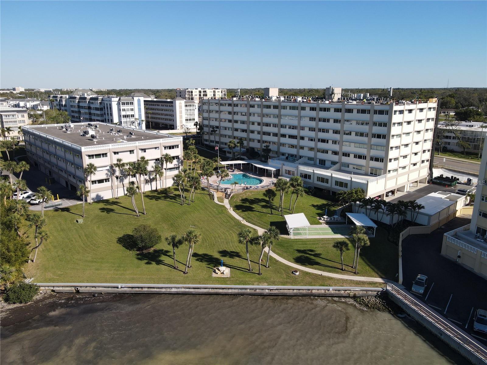 100 BLUFF VIEW DRIVE 502C