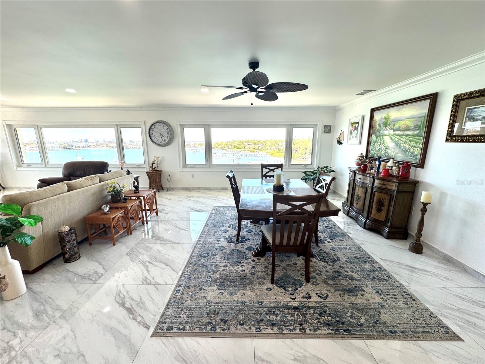 HARBOUR CLUB CONDO - Residential