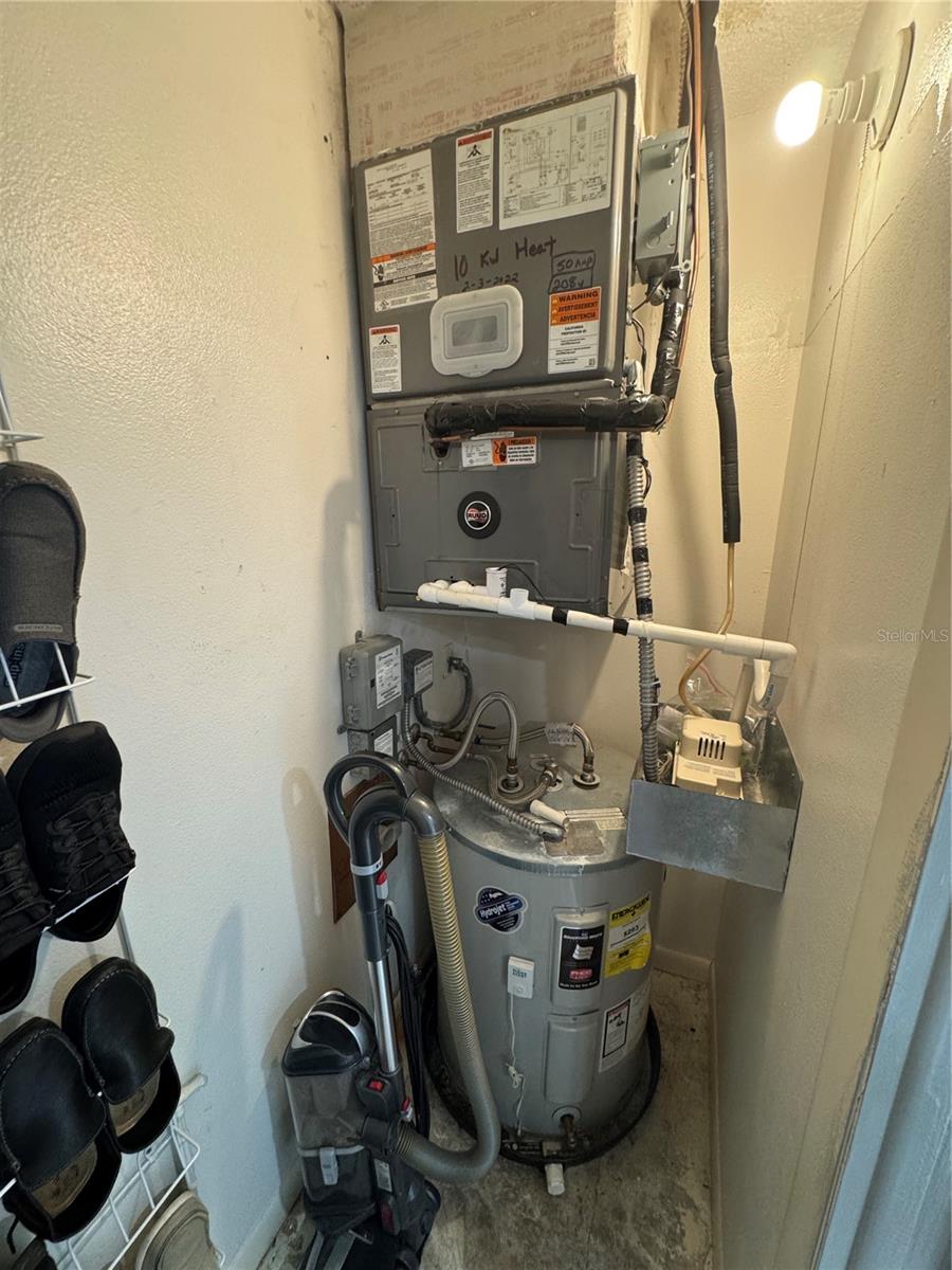 HARBOUR CLUB CONDO - Residential