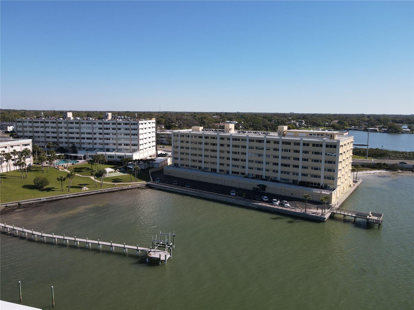 HARBOUR CLUB CONDO - Residential