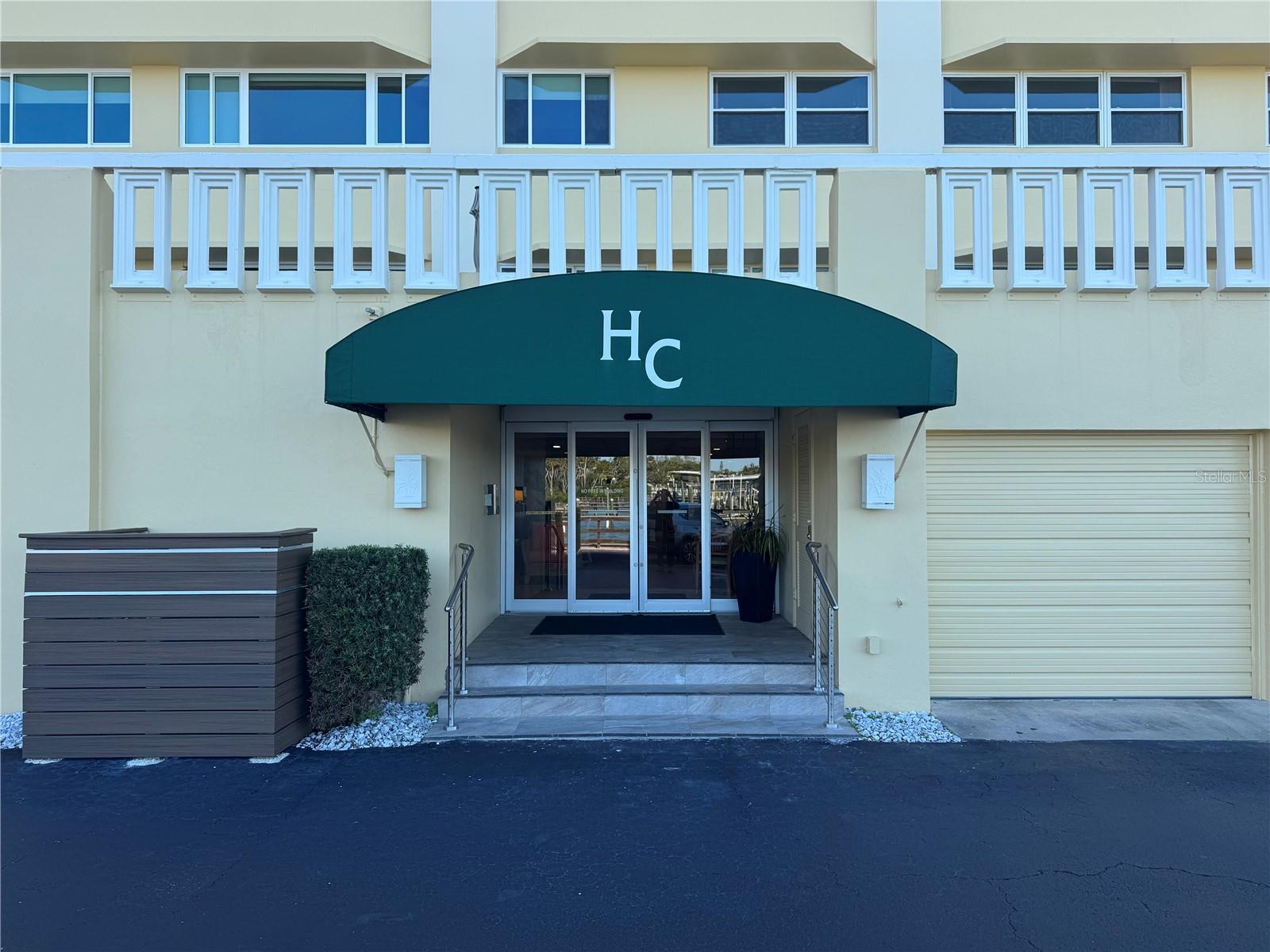 HARBOUR CLUB CONDO - Residential