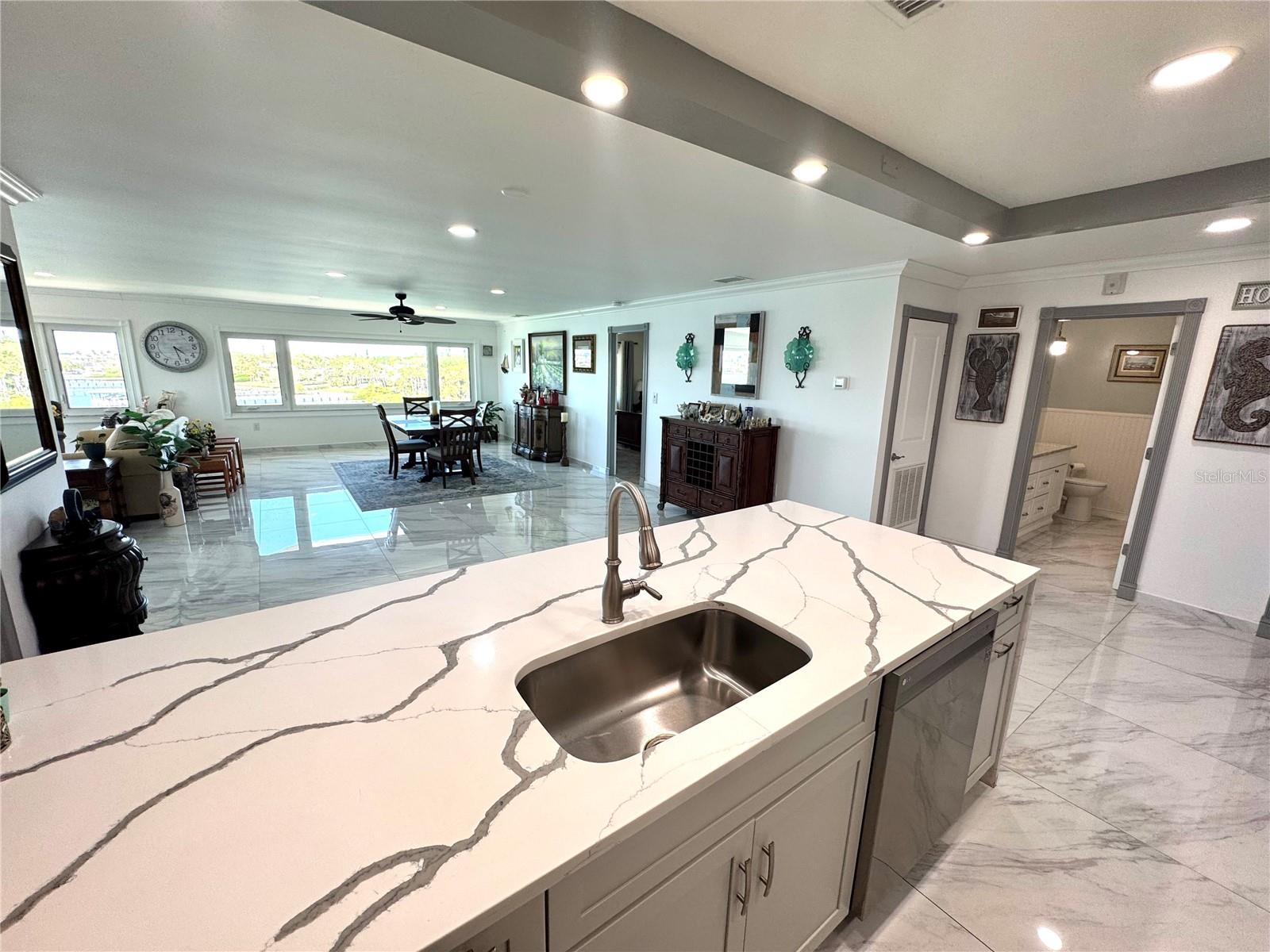 HARBOUR CLUB CONDO - Residential