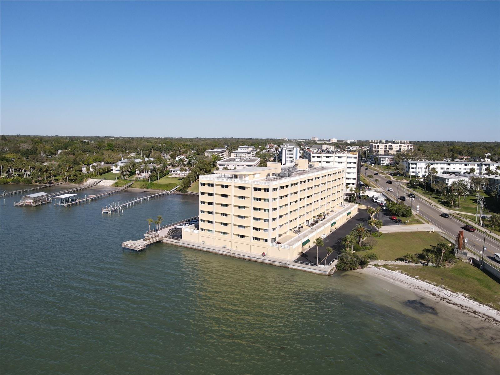 HARBOUR CLUB CONDO - Residential