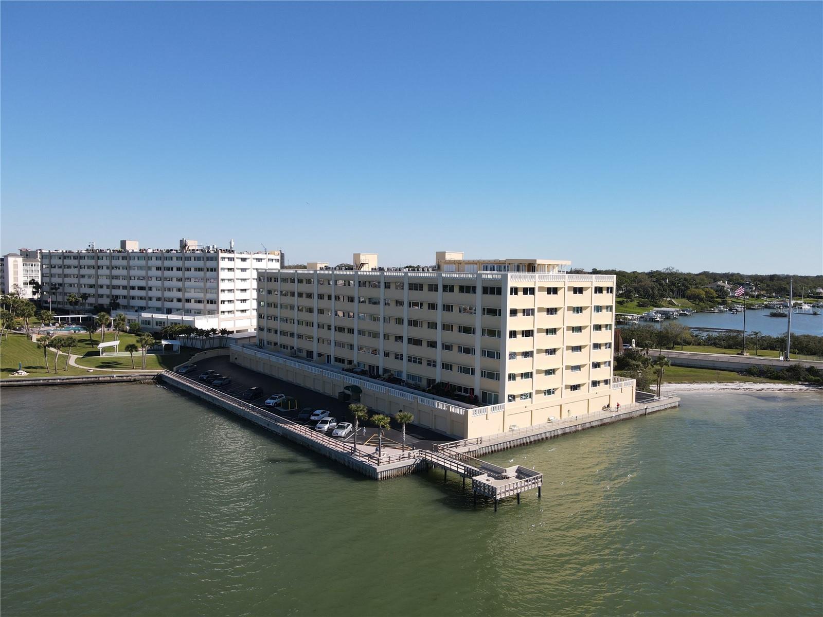 HARBOUR CLUB CONDO - Residential