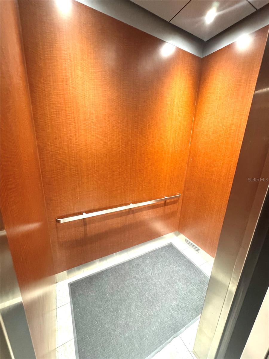 HARBOUR CLUB CONDO - Residential