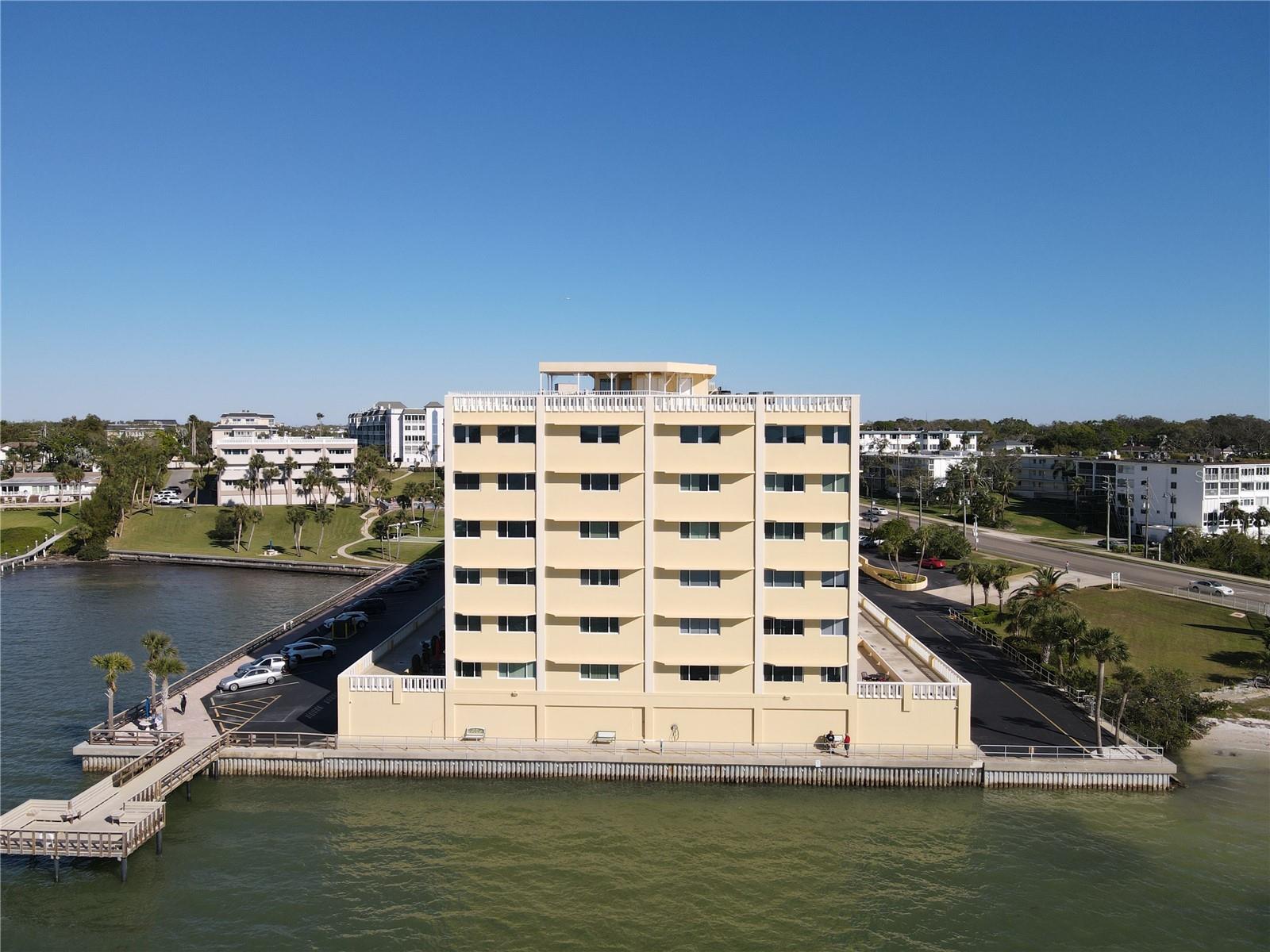 HARBOUR CLUB CONDO - Residential