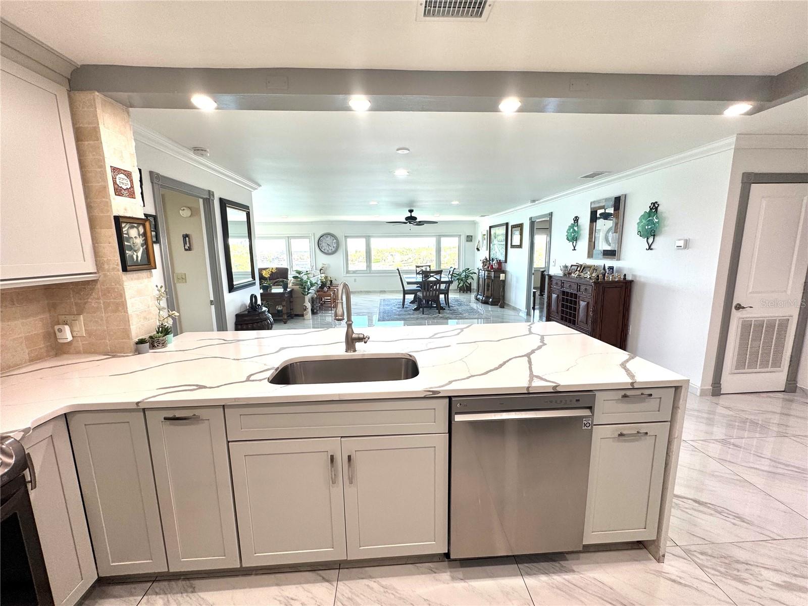 HARBOUR CLUB CONDO - Residential