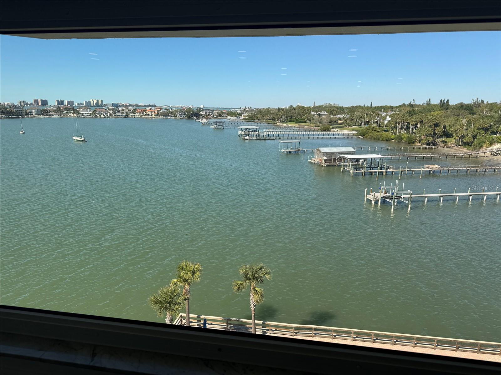 HARBOUR CLUB CONDO - Residential