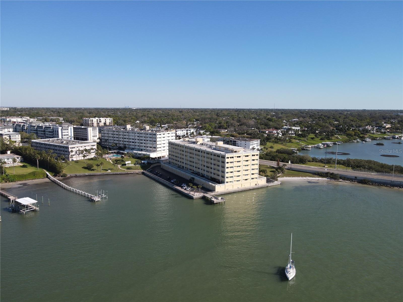 HARBOUR CLUB CONDO - Residential