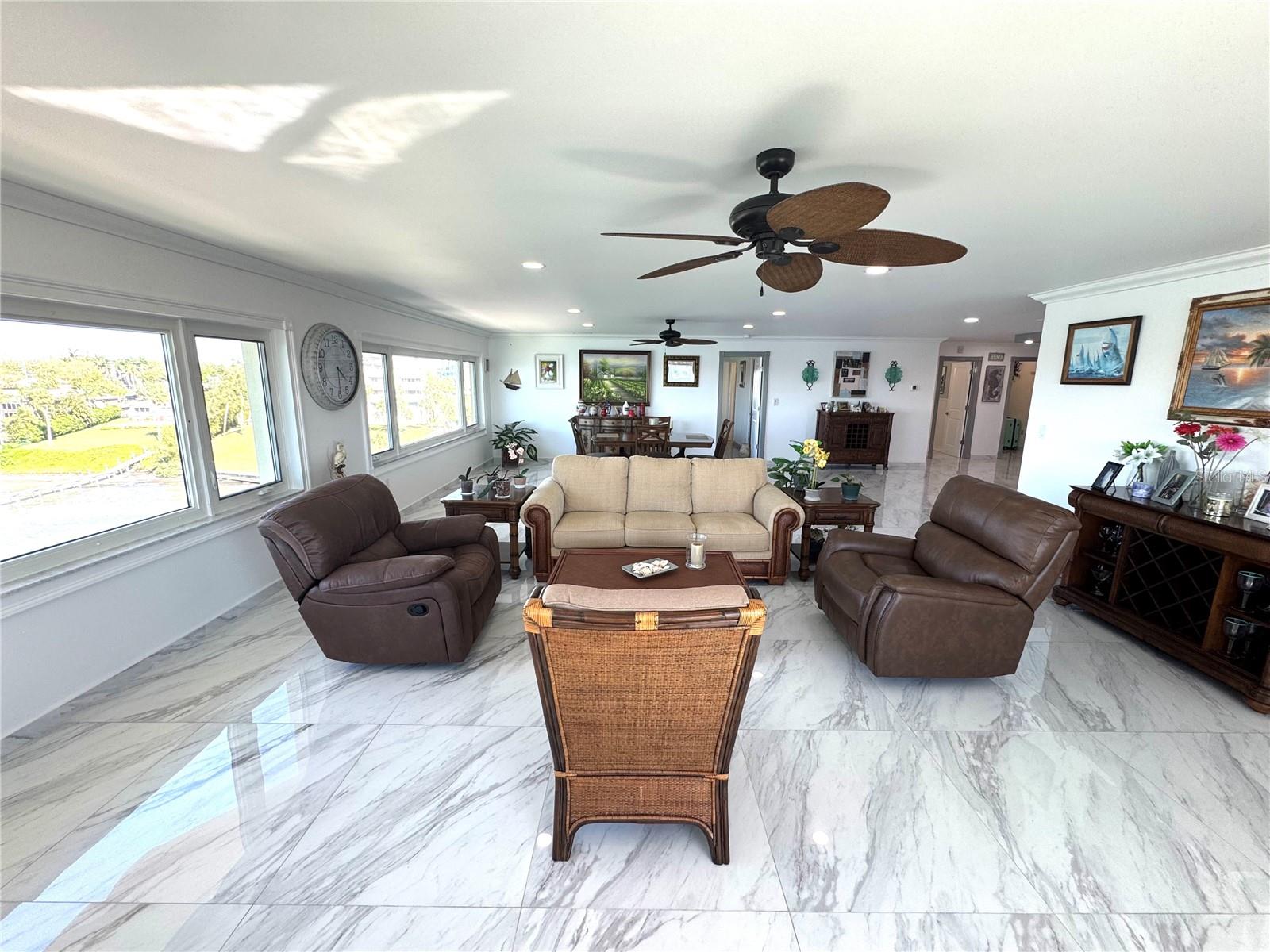 HARBOUR CLUB CONDO - Residential