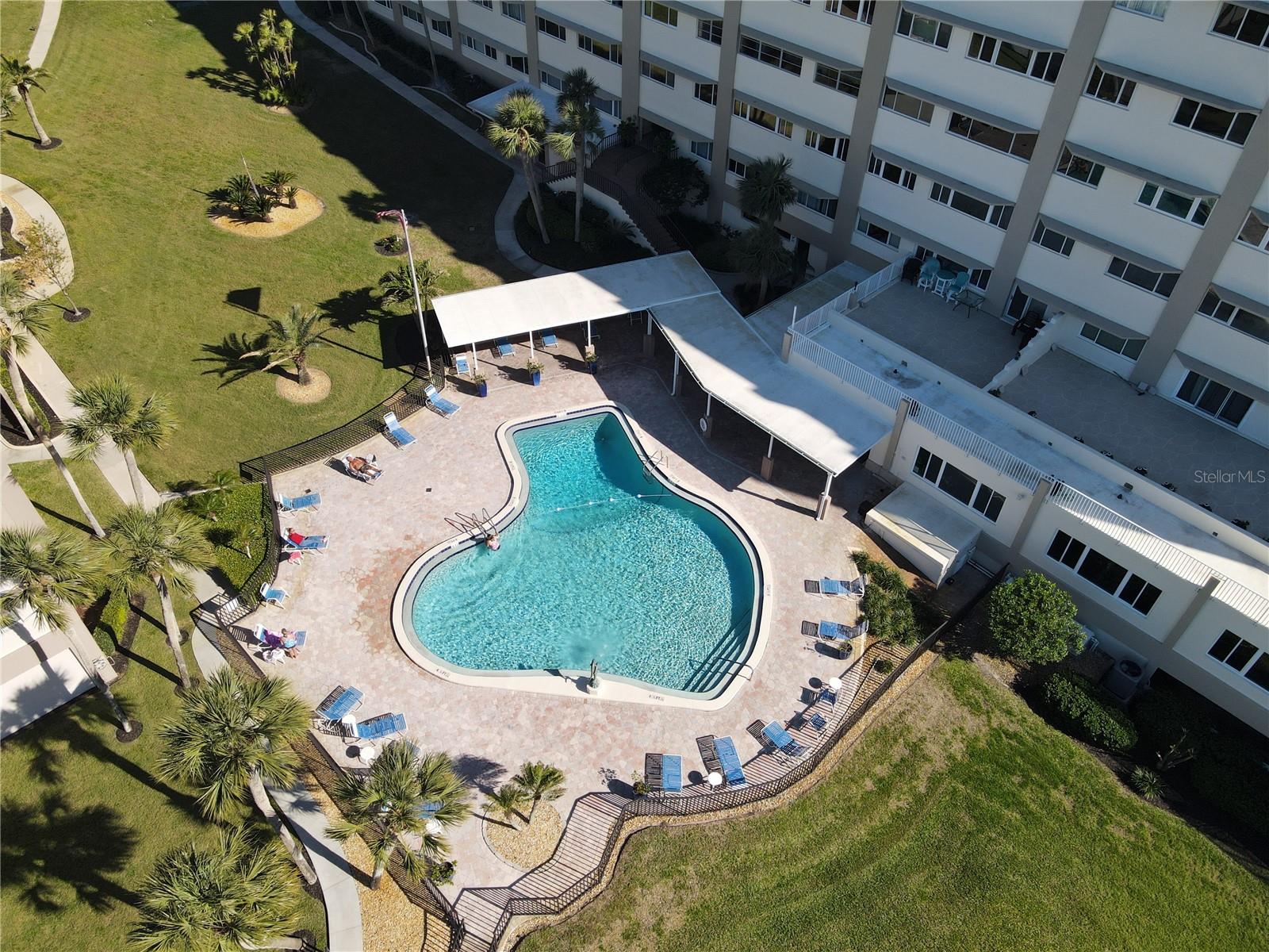 100 BLUFF VIEW DRIVE 502C