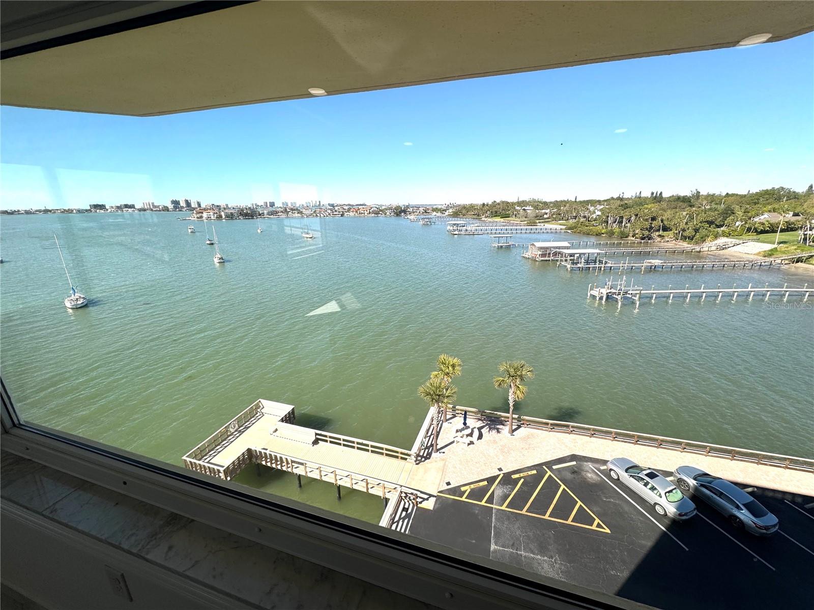 HARBOUR CLUB CONDO - Residential