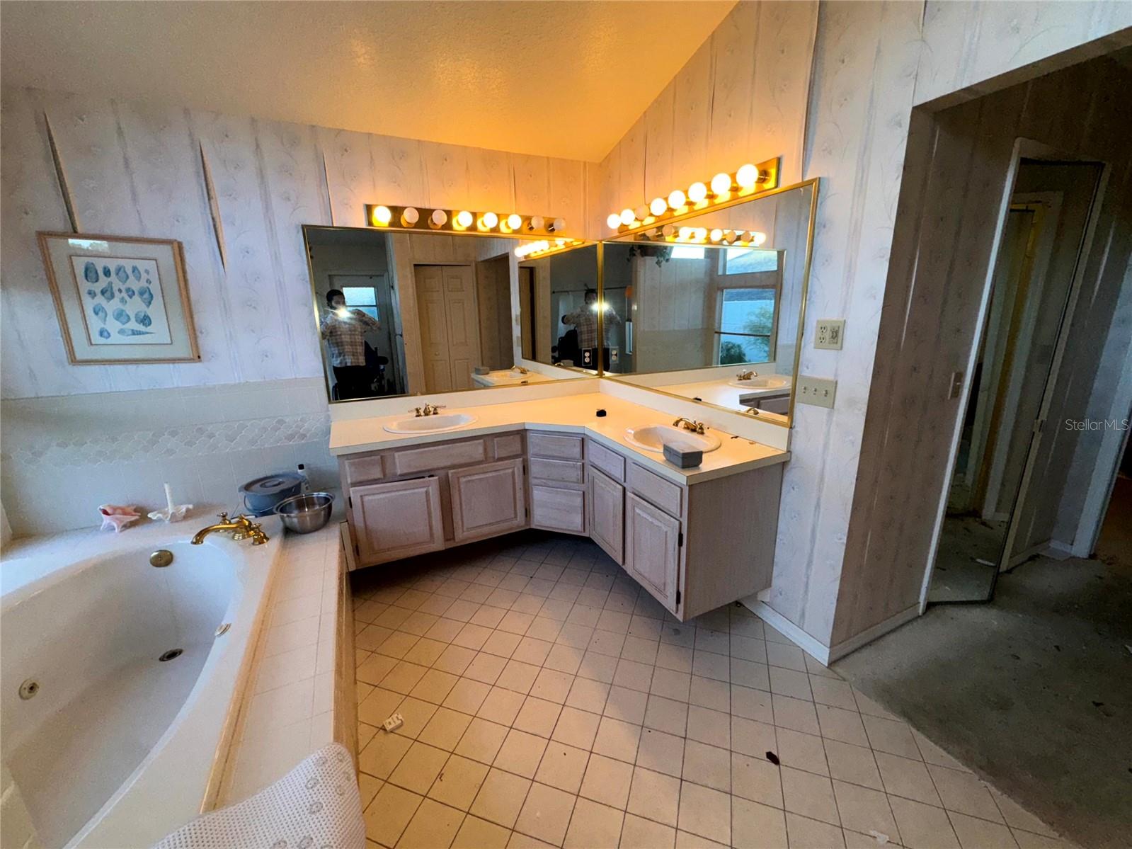 SWEETWATER SPGS - Residential