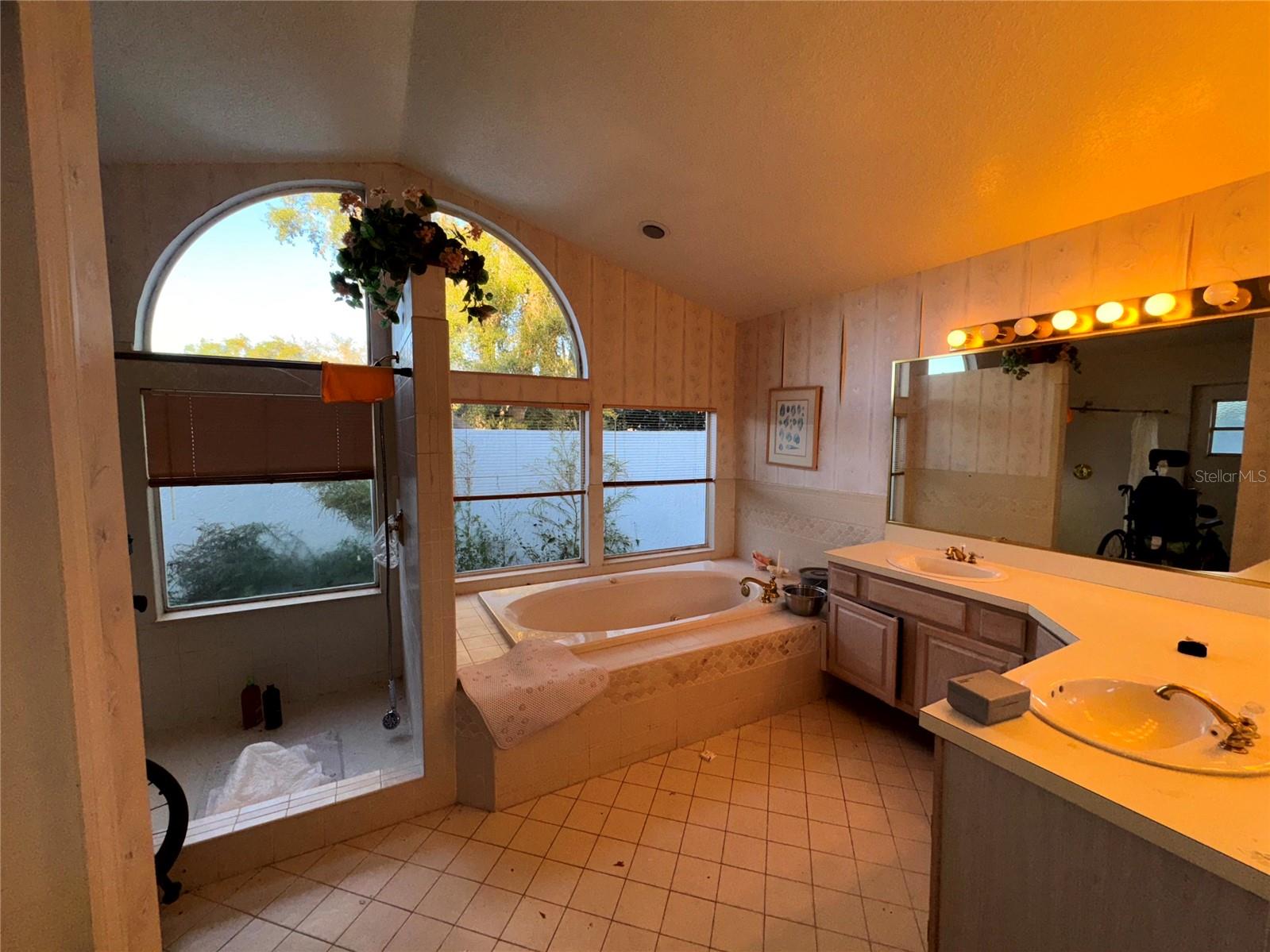 SWEETWATER SPGS - Residential