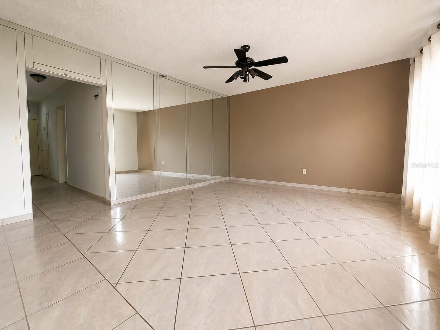955 79TH TERRACE