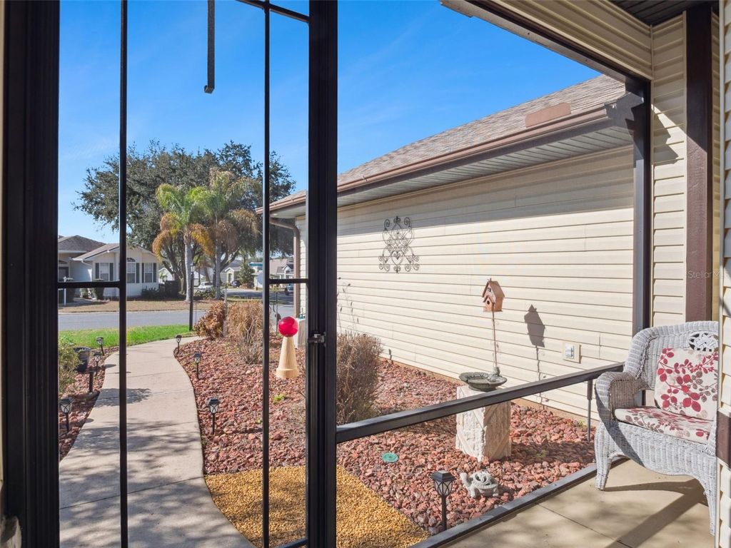 Photo of 4921 Glen Coe Street, Leesburg, FL 34748 (MLS # G5108958)