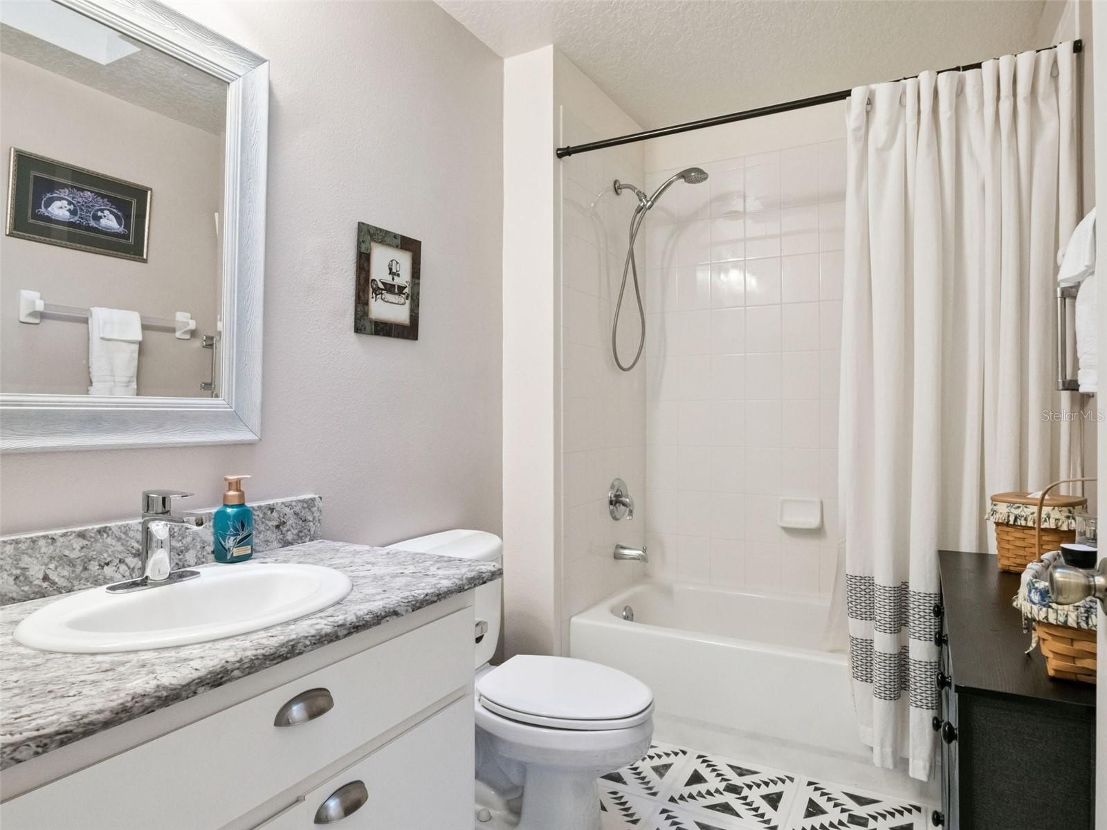 ROYAL HIGHLANDS PH 01E - Residential