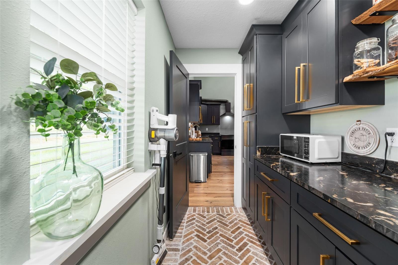 GOLD MEDAL FARMS - Residential