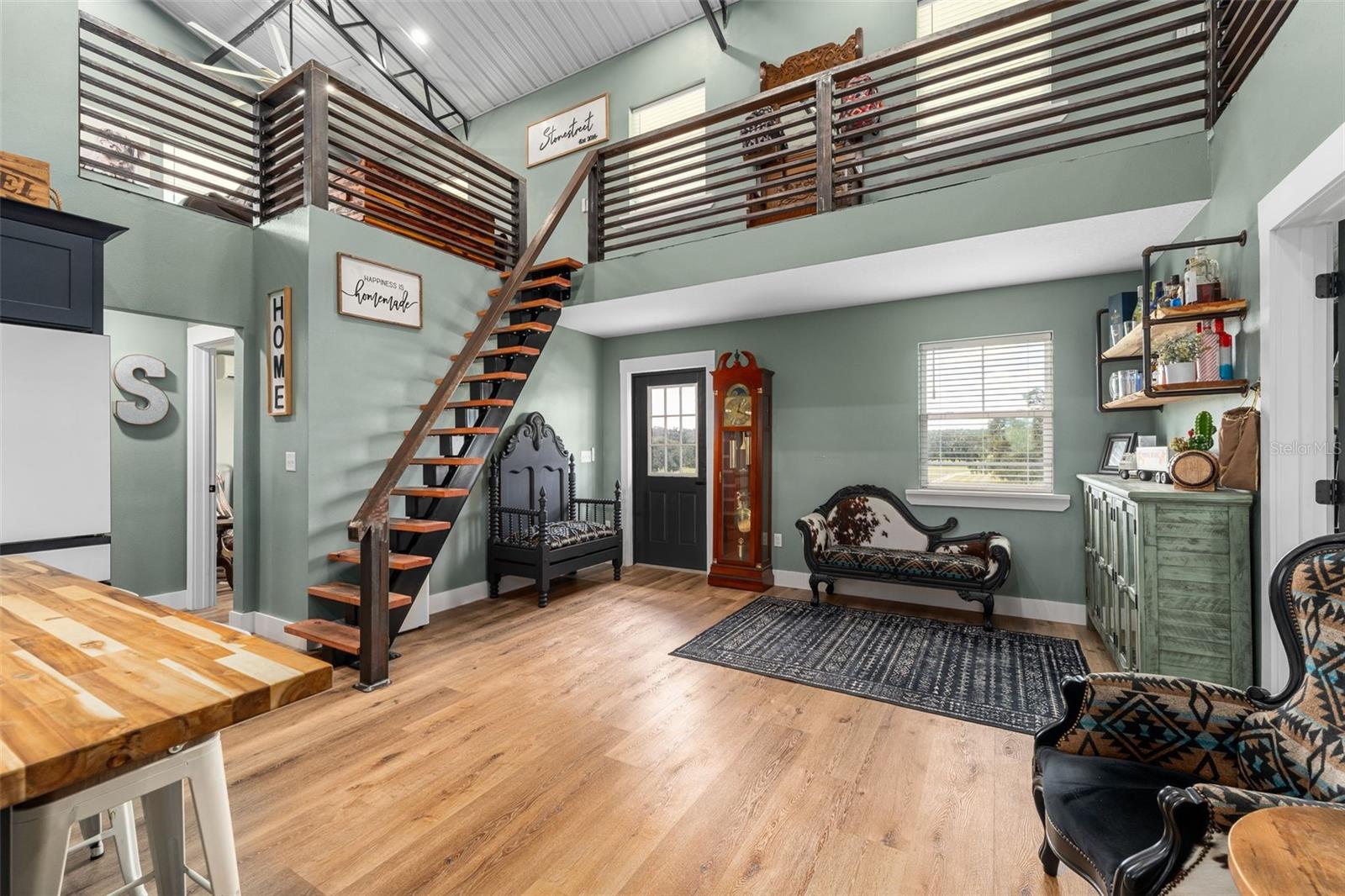 GOLD MEDAL FARMS - Residential