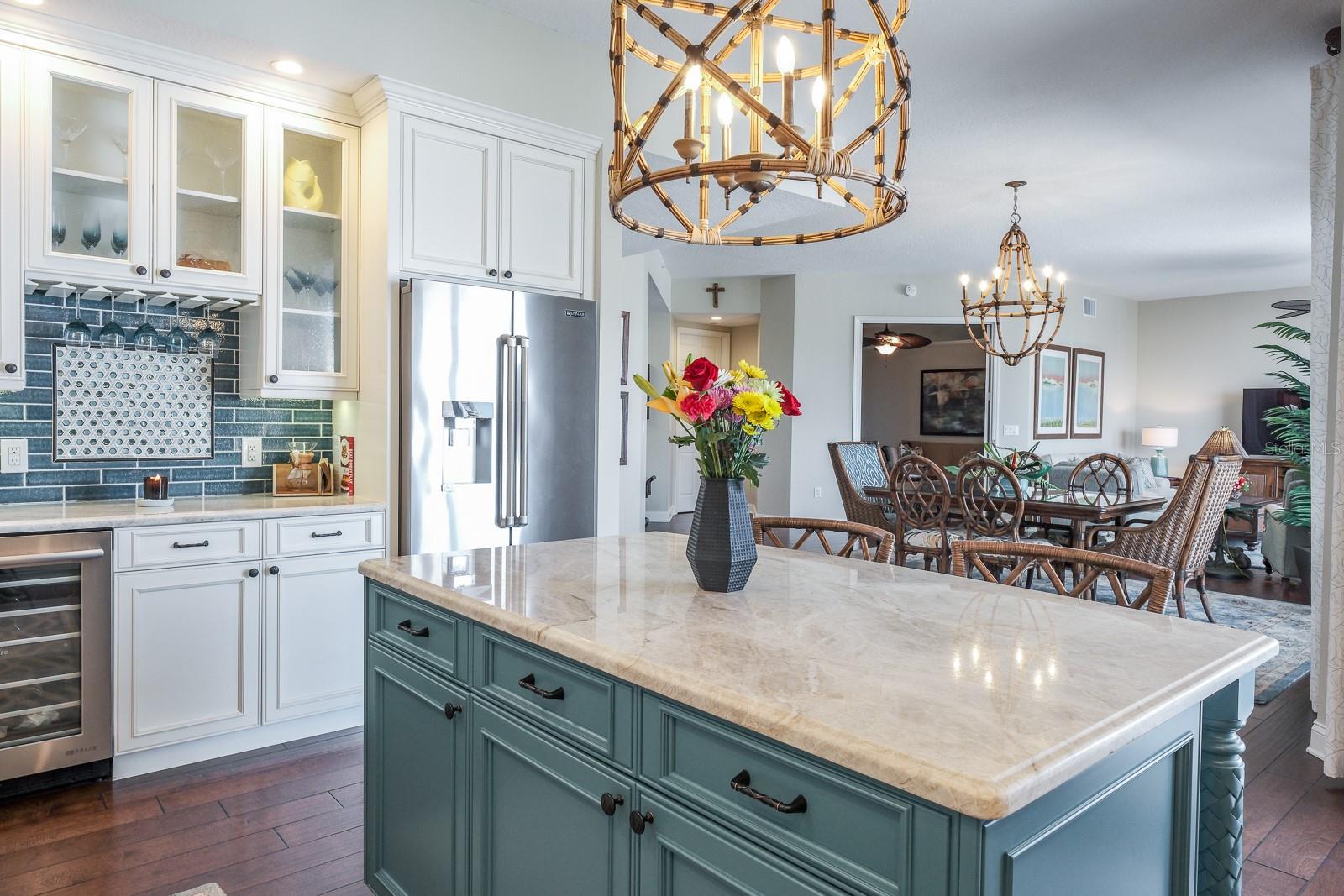 MANDALAY BEACH CLUB CONDO - Residential