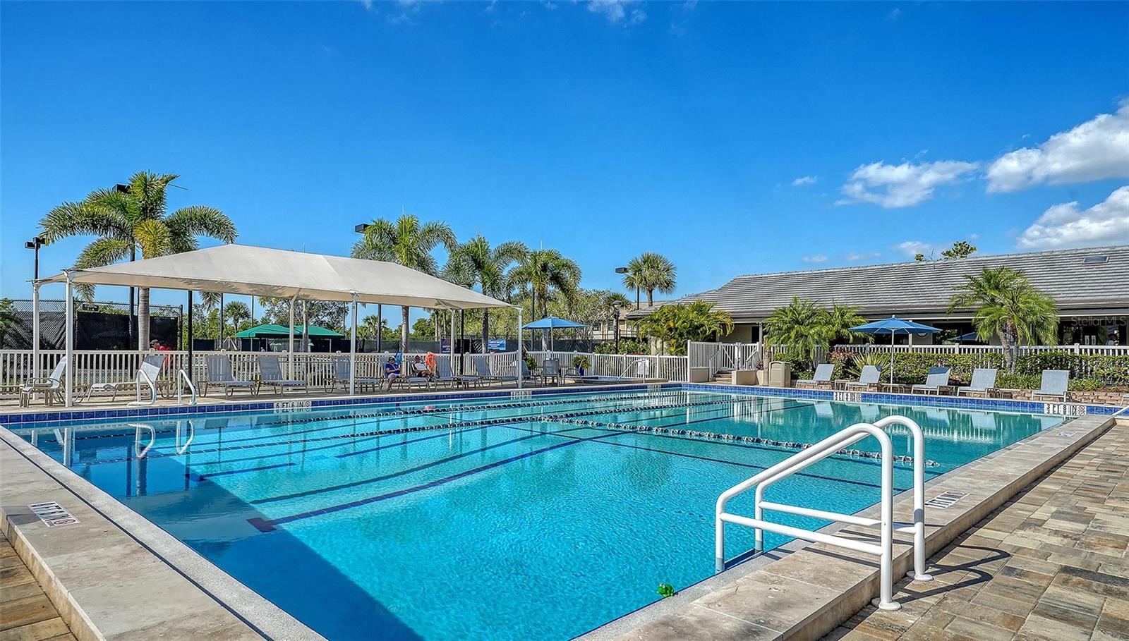 EAGLES POINT AT THE LANDINGS 1 - Residential