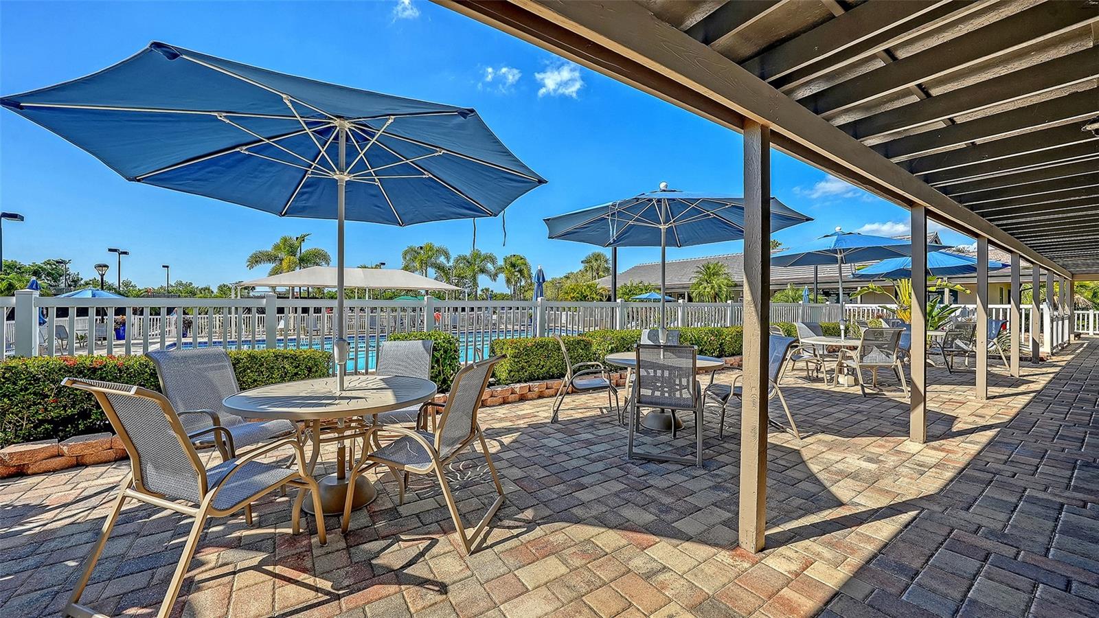EAGLES POINT AT THE LANDINGS 1 - Residential