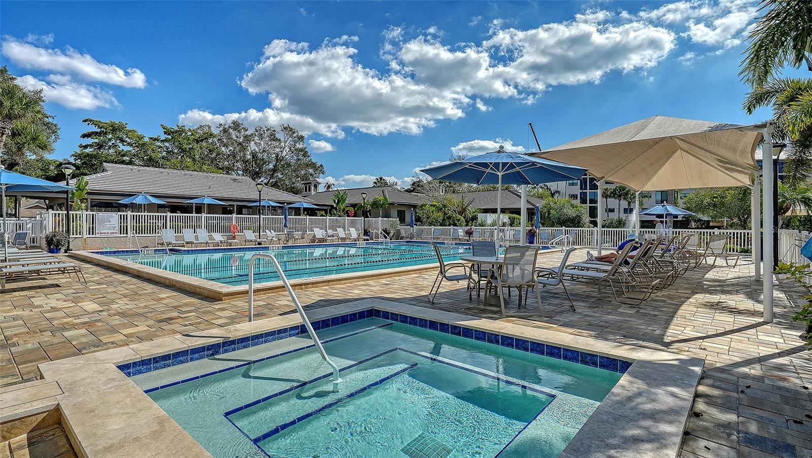 EAGLES POINT AT THE LANDINGS 1 - Residential
