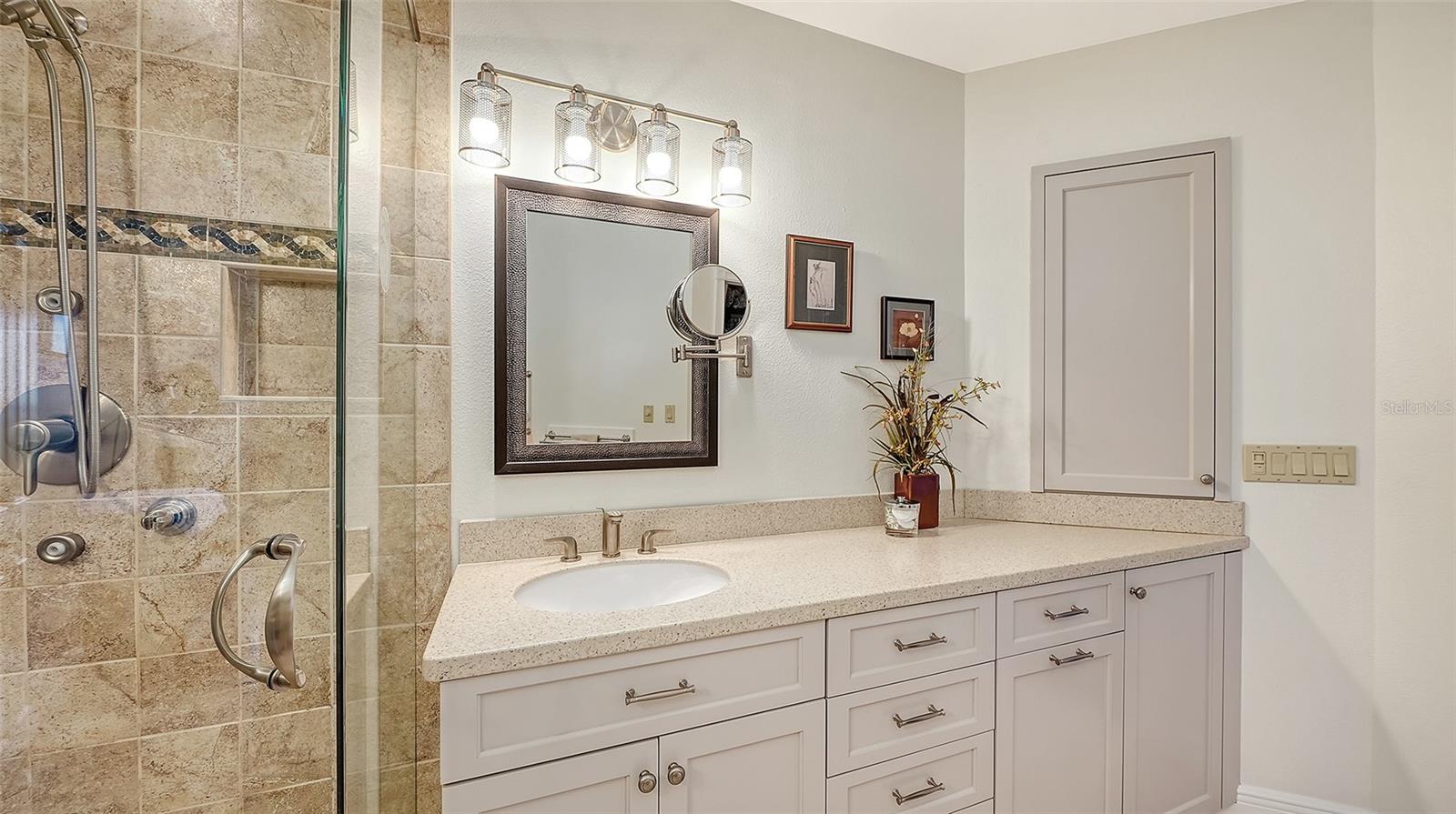 EAGLES POINT AT THE LANDINGS 1 - Residential