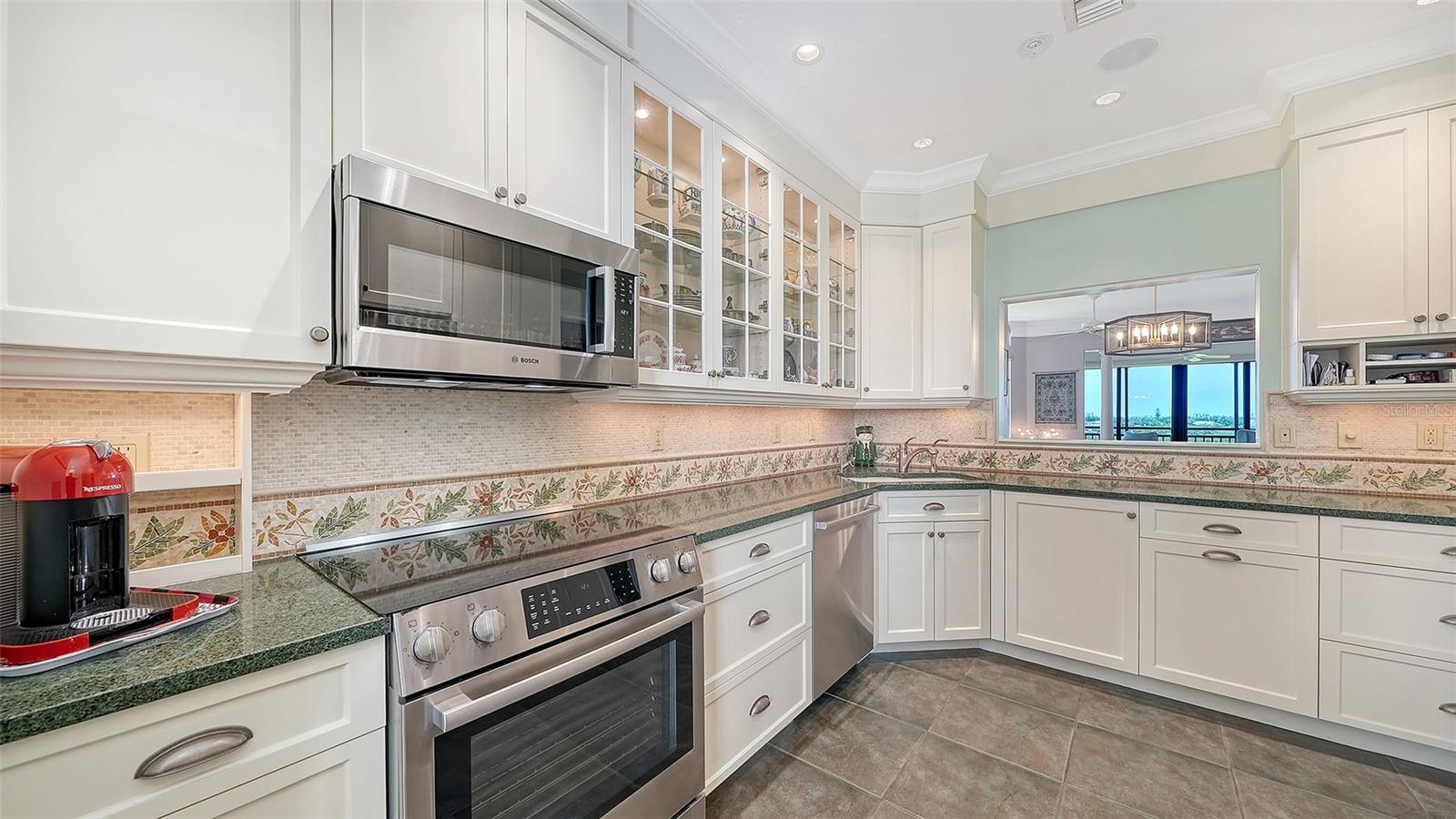 EAGLES POINT AT THE LANDINGS 1 - Residential