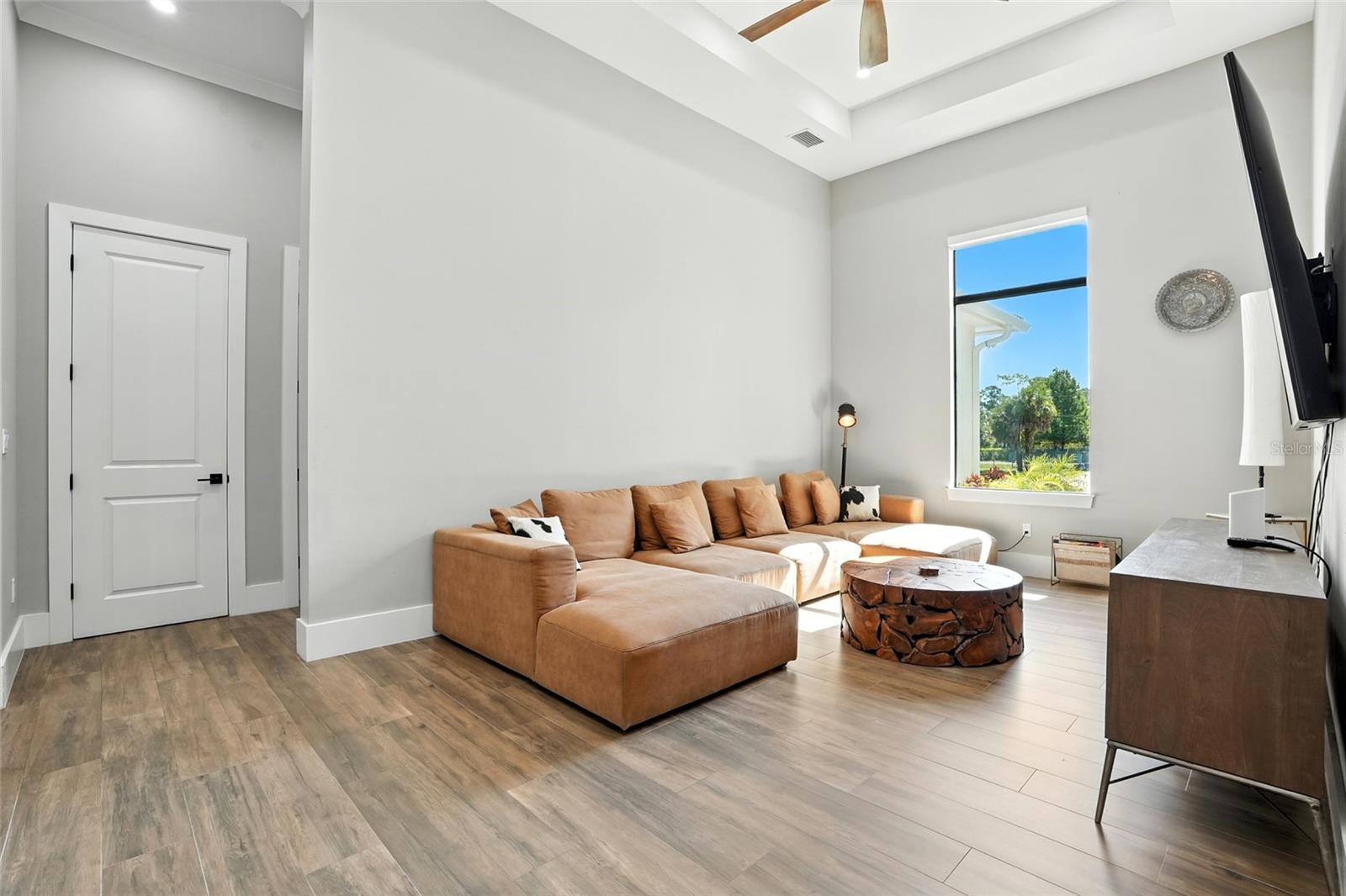 GOLDEN GATE ESTATE UNIT 9 - Residential