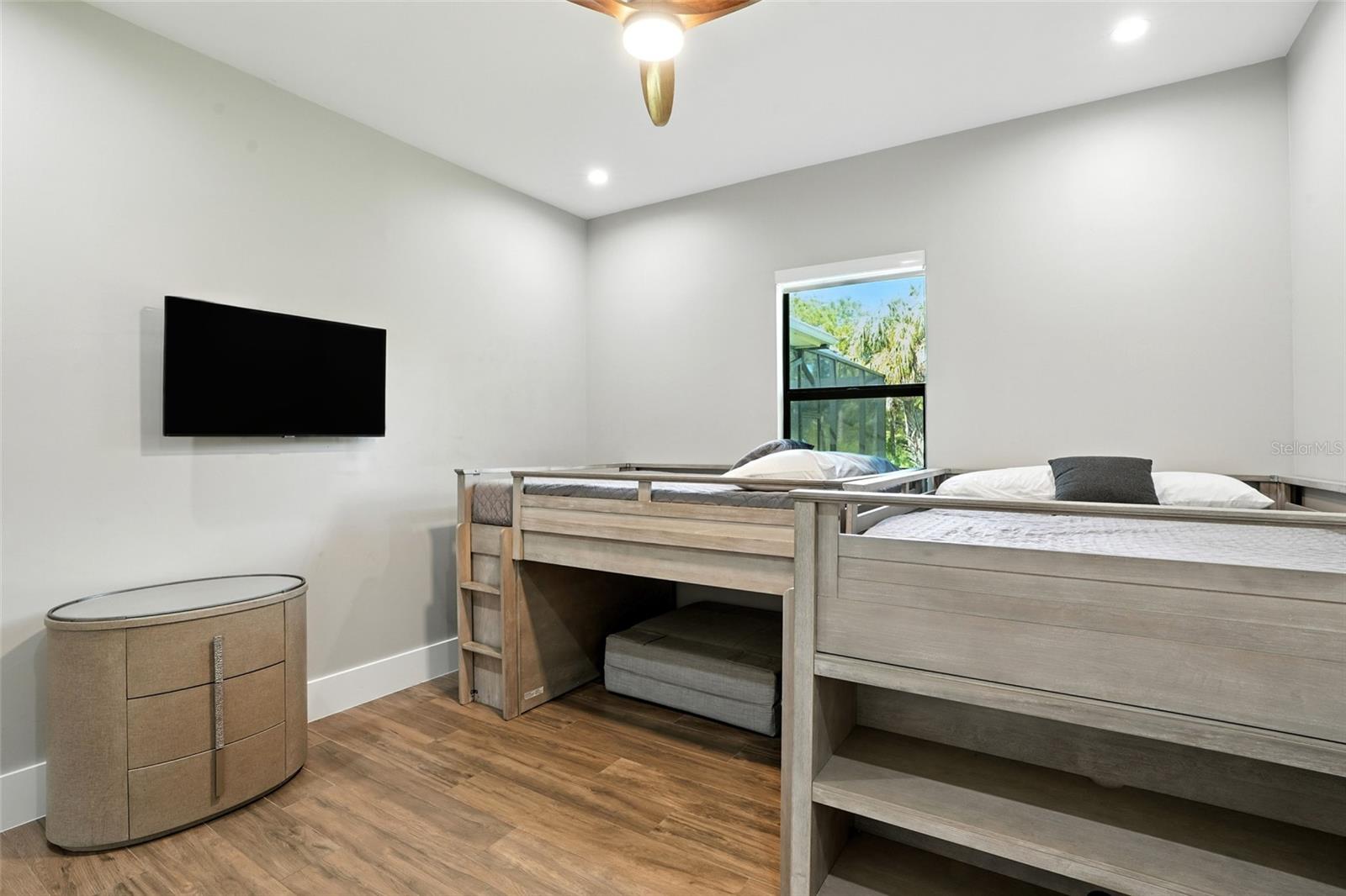 GOLDEN GATE ESTATE UNIT 9 - Residential