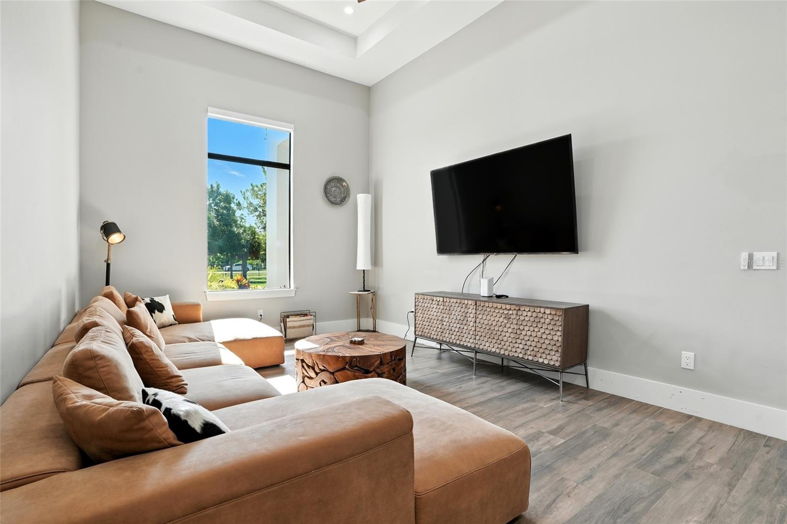 GOLDEN GATE ESTATE UNIT 9 - Residential