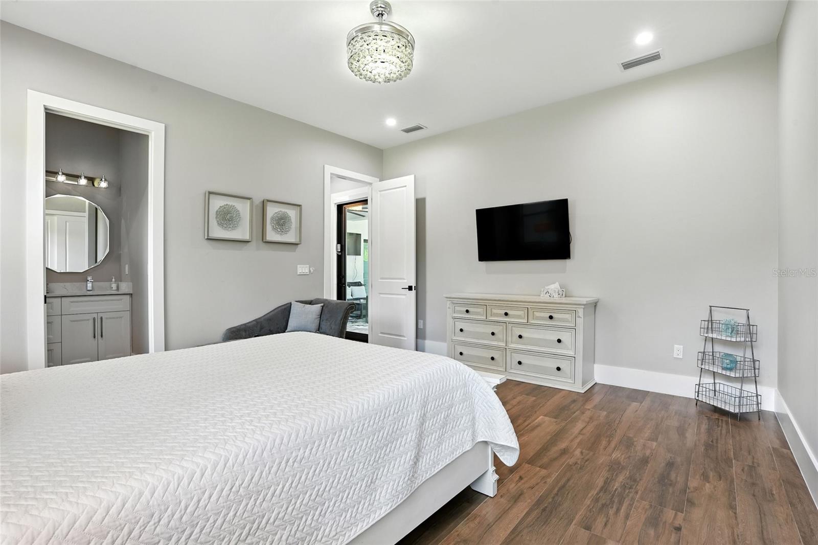 GOLDEN GATE ESTATE UNIT 9 - Residential