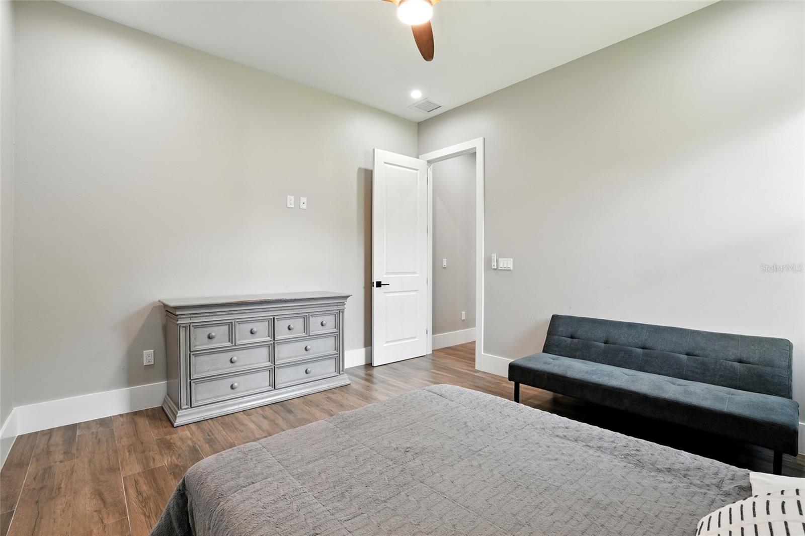 GOLDEN GATE ESTATE UNIT 9 - Residential