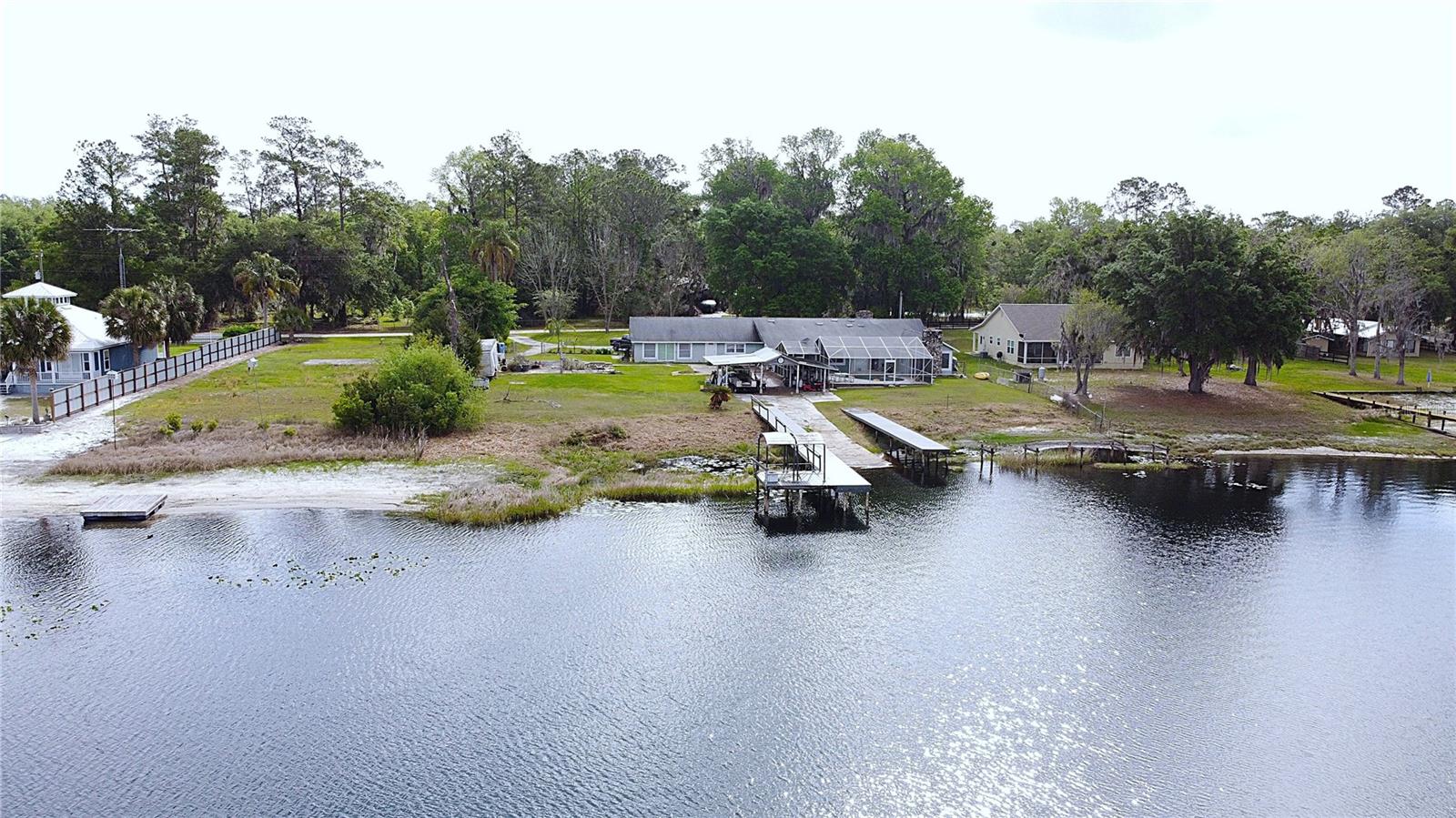ISLAND LAKE ESTATES - Residential