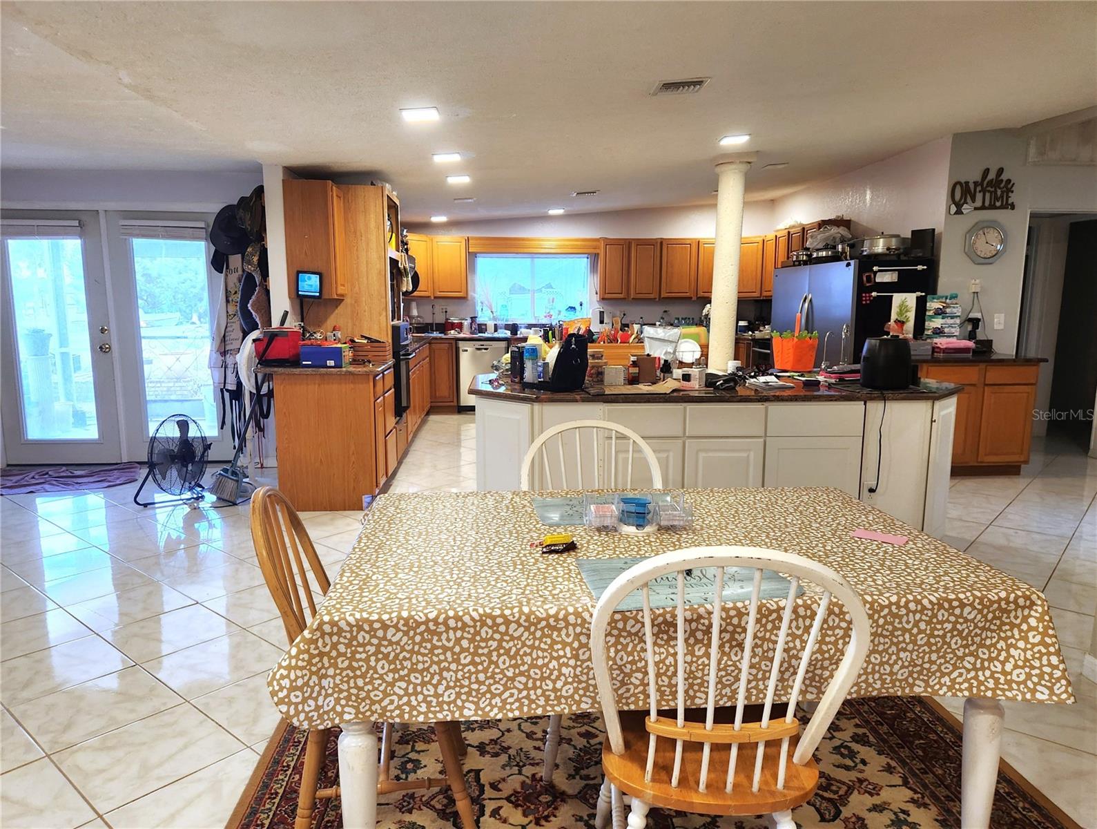 ISLAND LAKE ESTATES - Residential