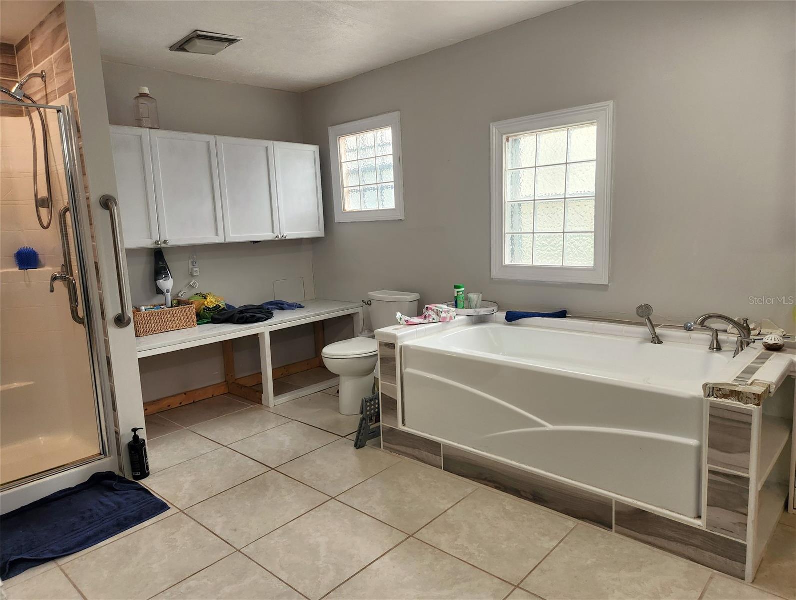 ISLAND LAKE ESTATES - Residential