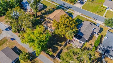 A home in LAKELAND