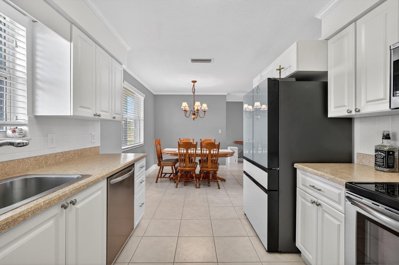 BREAKERS UNIT 02 - Residential