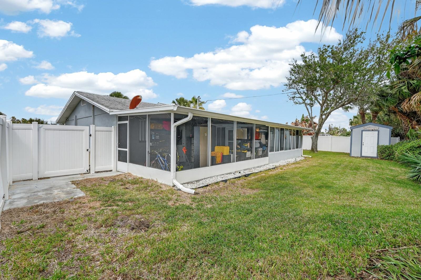 BREAKERS UNIT 02 - Residential