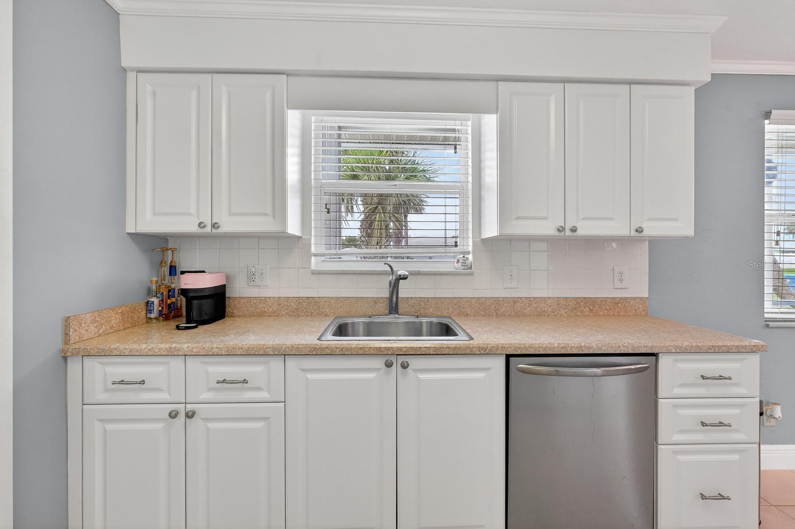 BREAKERS UNIT 02 - Residential