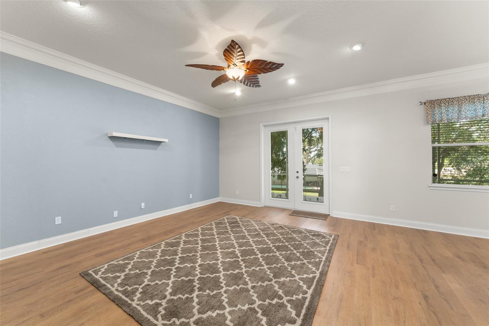 1224 SHORECREST CIRCLE