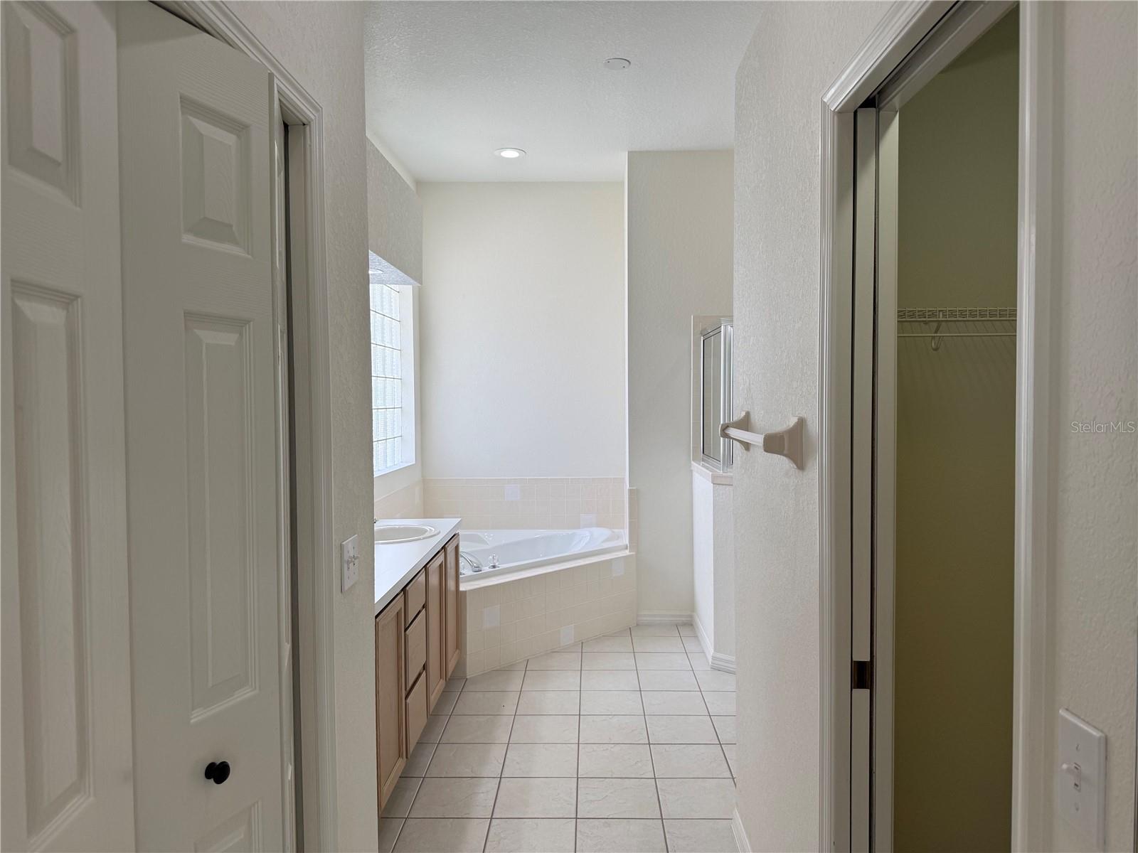 HUNTINGTON HILLS PH 01 - Residential