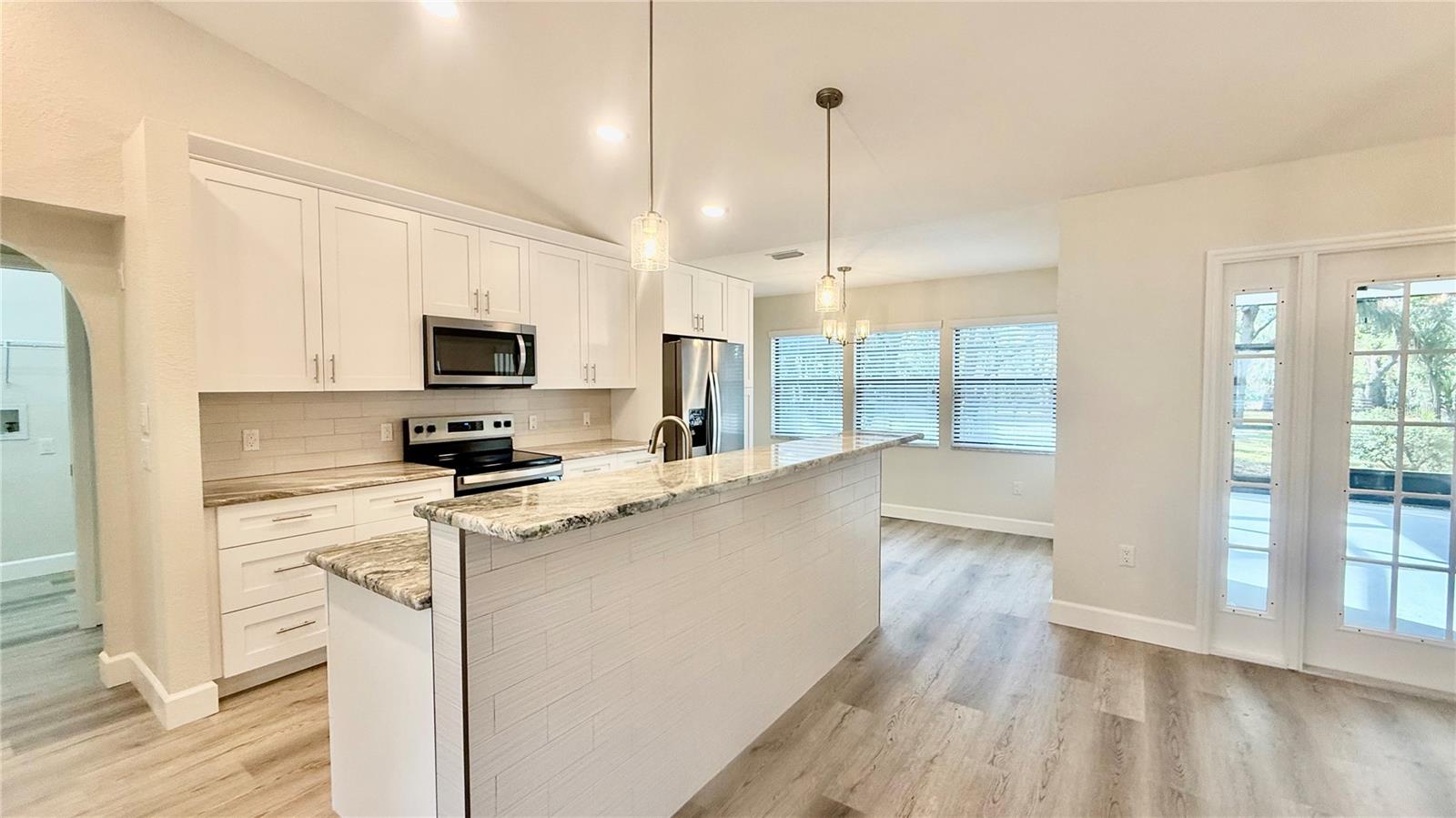 ARLINGTON WOODS - Residential