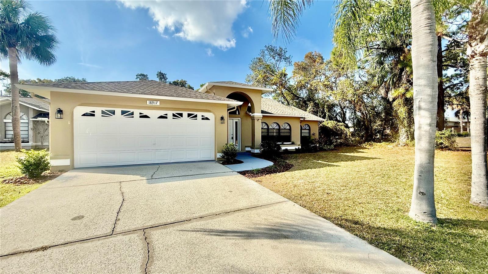 ARLINGTON WOODS - Residential