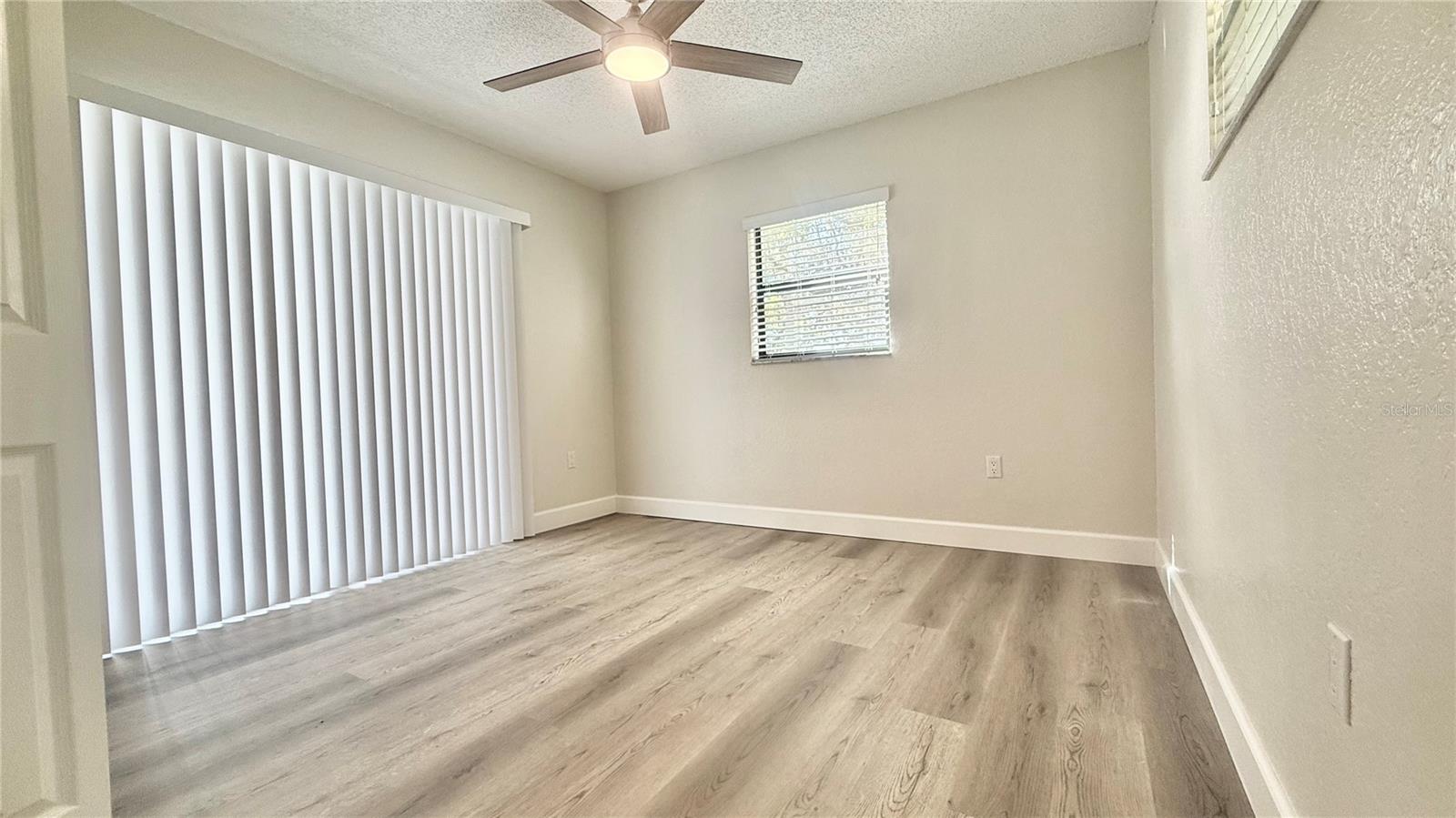 ARLINGTON WOODS - Residential