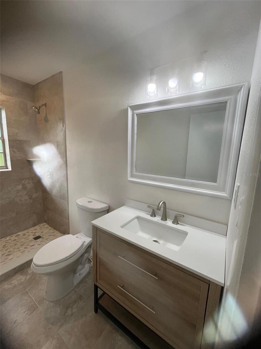 SOUTH VENICE - Residential